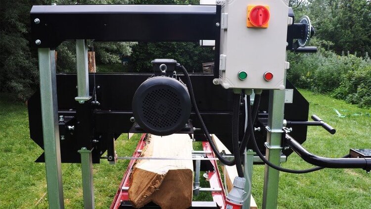 Juostinės pjovimo staklės mod. OPTIMAT Timberland TMC 790S su elektriniu valdymu (aukštyn/žemyn) 7