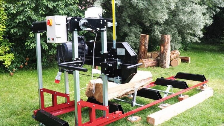 Juostinės pjovimo staklės mod. OPTIMAT Timberland TMC 790S su elektriniu valdymu (aukštyn/žemyn) 12