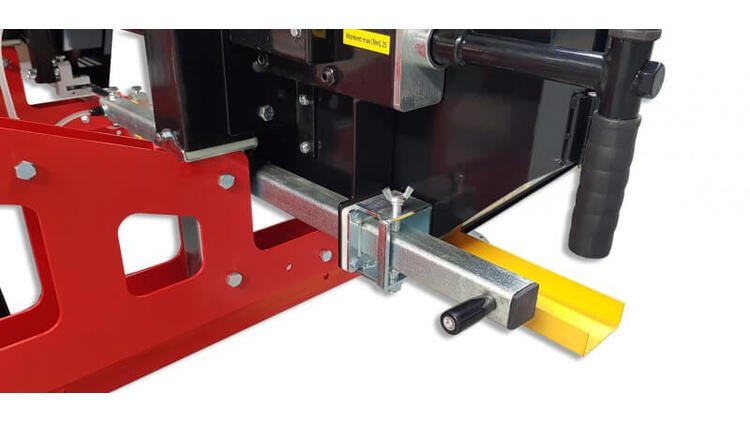 Juostinės pjovimo staklės mod. OPTIMAT Timberland TMC 790S su elektriniu valdymu (aukštyn/žemyn) 15