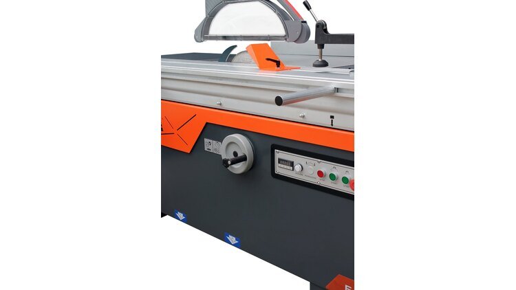 REMA formatinio pjovimo staklės mod. Fx250, stumdomas stalas 3200mm 6