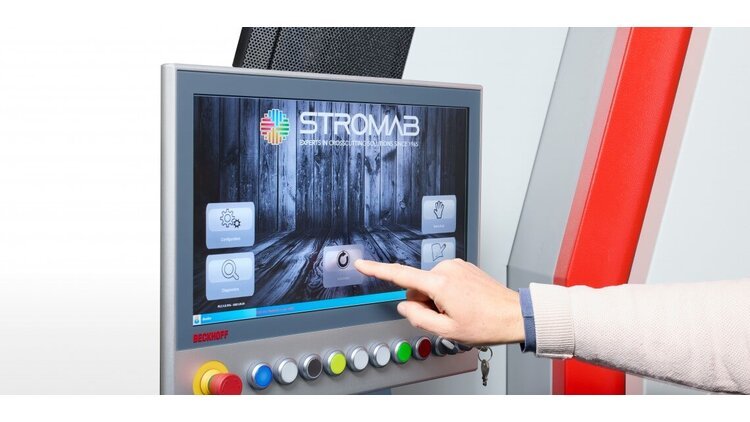 STROMAB 5 ašių pjovimo centras mod. MV 520 2